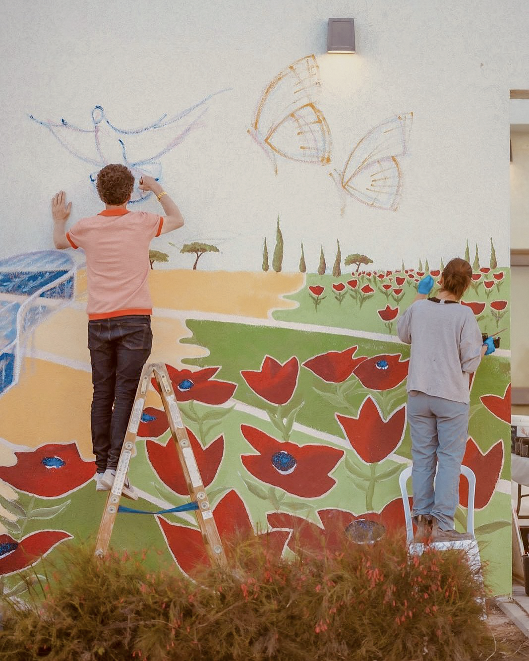 Proceso de pintura participativa del mural de Eshkol